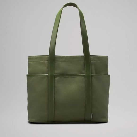 Daily Multi-Pocket Canvas Tote Bag 20L
Leather Alternative - Picture 5 of 7